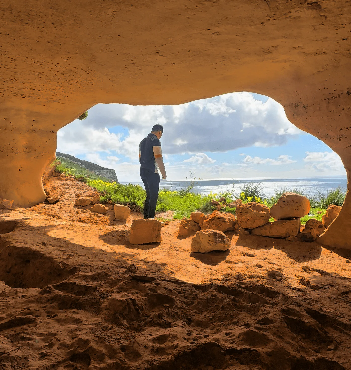 Ras id-Dawwara Cave